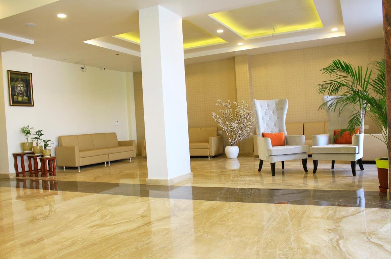 Hotel Radiant Inn Roorkee Екстериор снимка