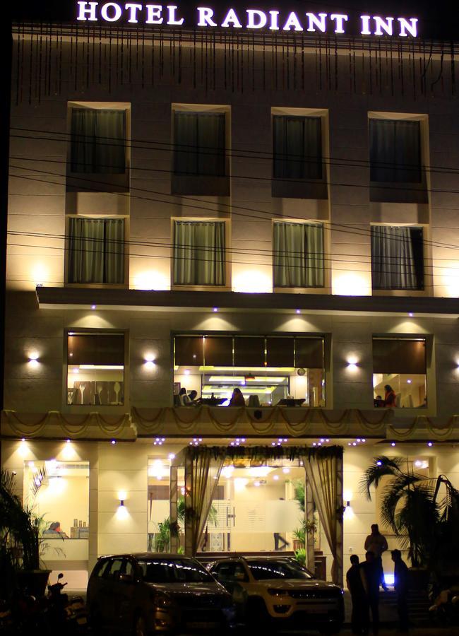 Hotel Radiant Inn Roorkee Екстериор снимка
